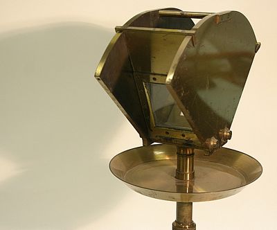 Prisme d'angle variable